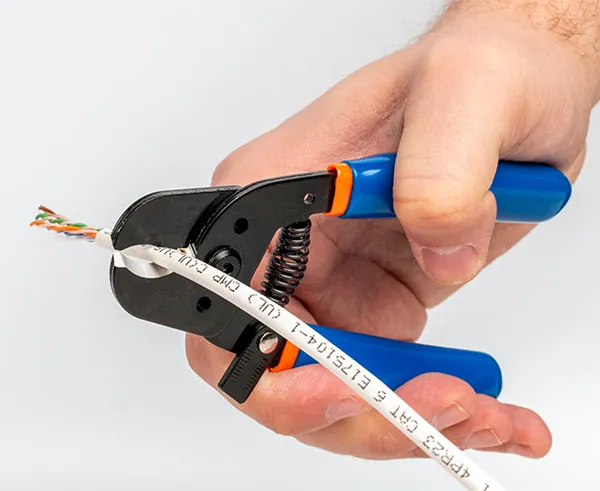 Compact Cable Cutter