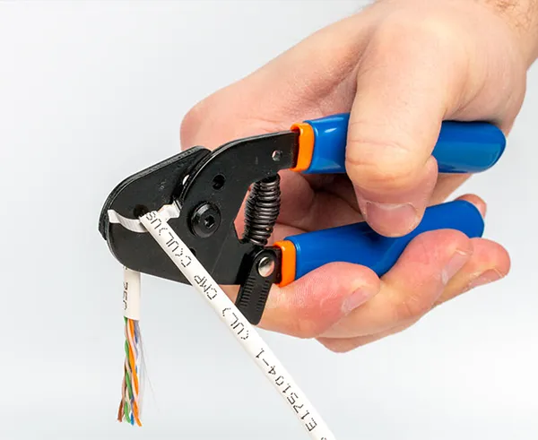 Compact Cable Cutter