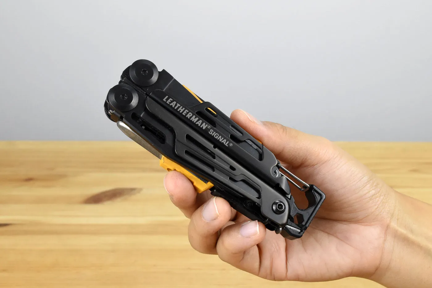 Leatherman Signal Multitool (Black)